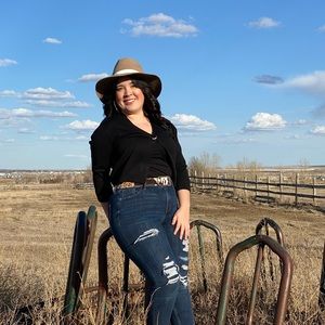 Meet your Posher, Keitha